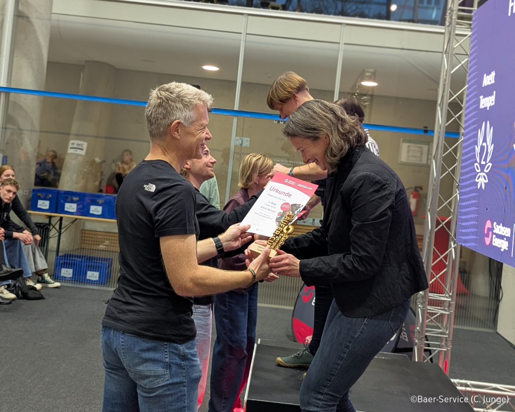 Überreichen der Präsente - Siegerehrung 2025
